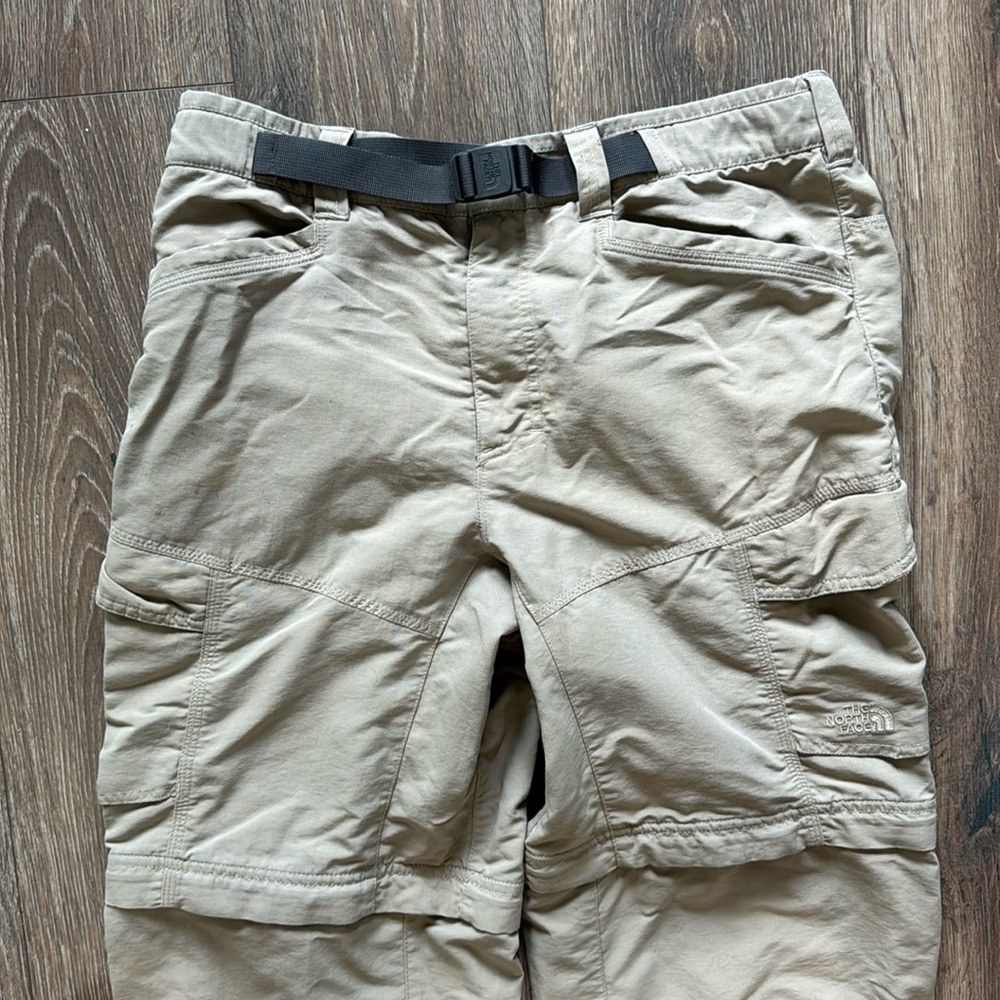 Mens North Face Cargo Pants & Shorts, Khaki size M